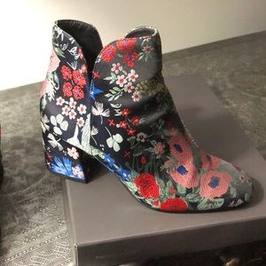 Vince Camuto Black Floral Embroidered Ankle Boots